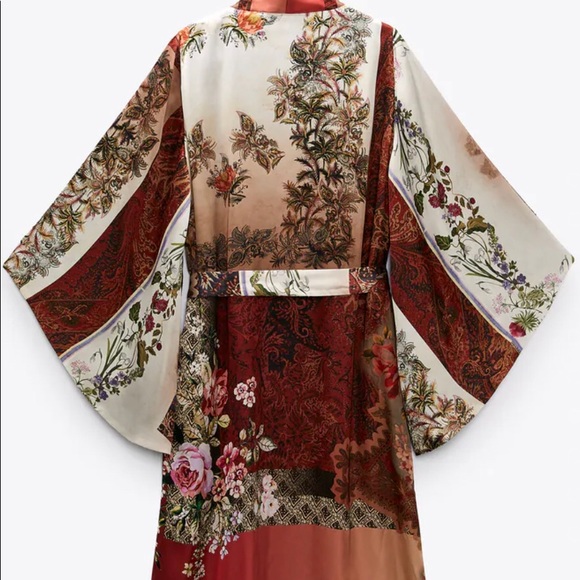 Zara Kimono - Picture 3 of 3